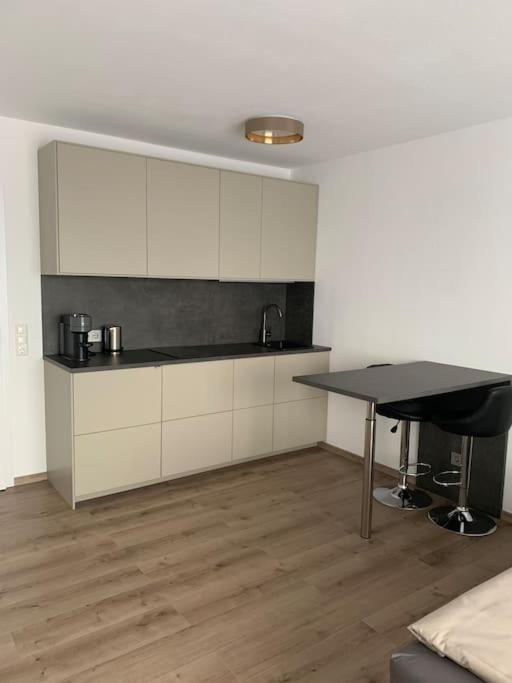 Eine Gemuetliche Einzimmerwohnung Ostfildern Esterno foto